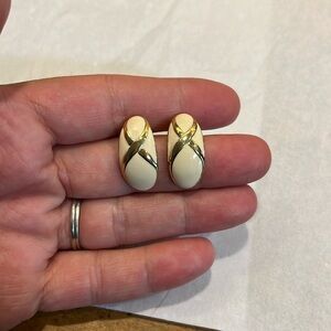 020 Ivory enamel vintage gold earrings